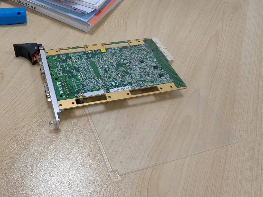 ¿Por qué elegir material PC para procesar placas protectoras de PCB?